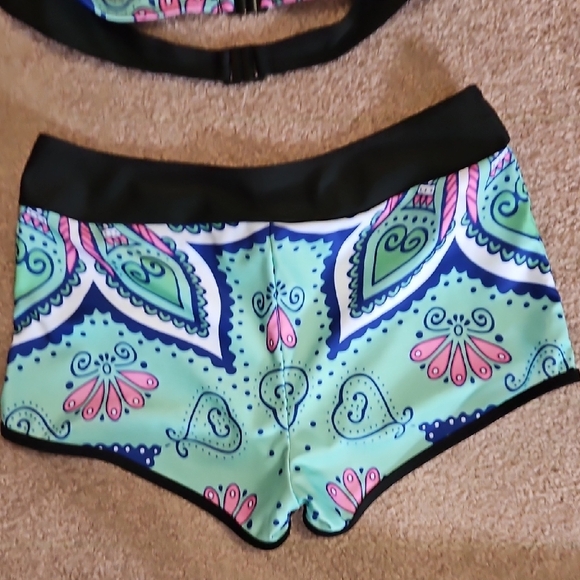 Colorful Patterned Bikini Set - Picture 4 of 5